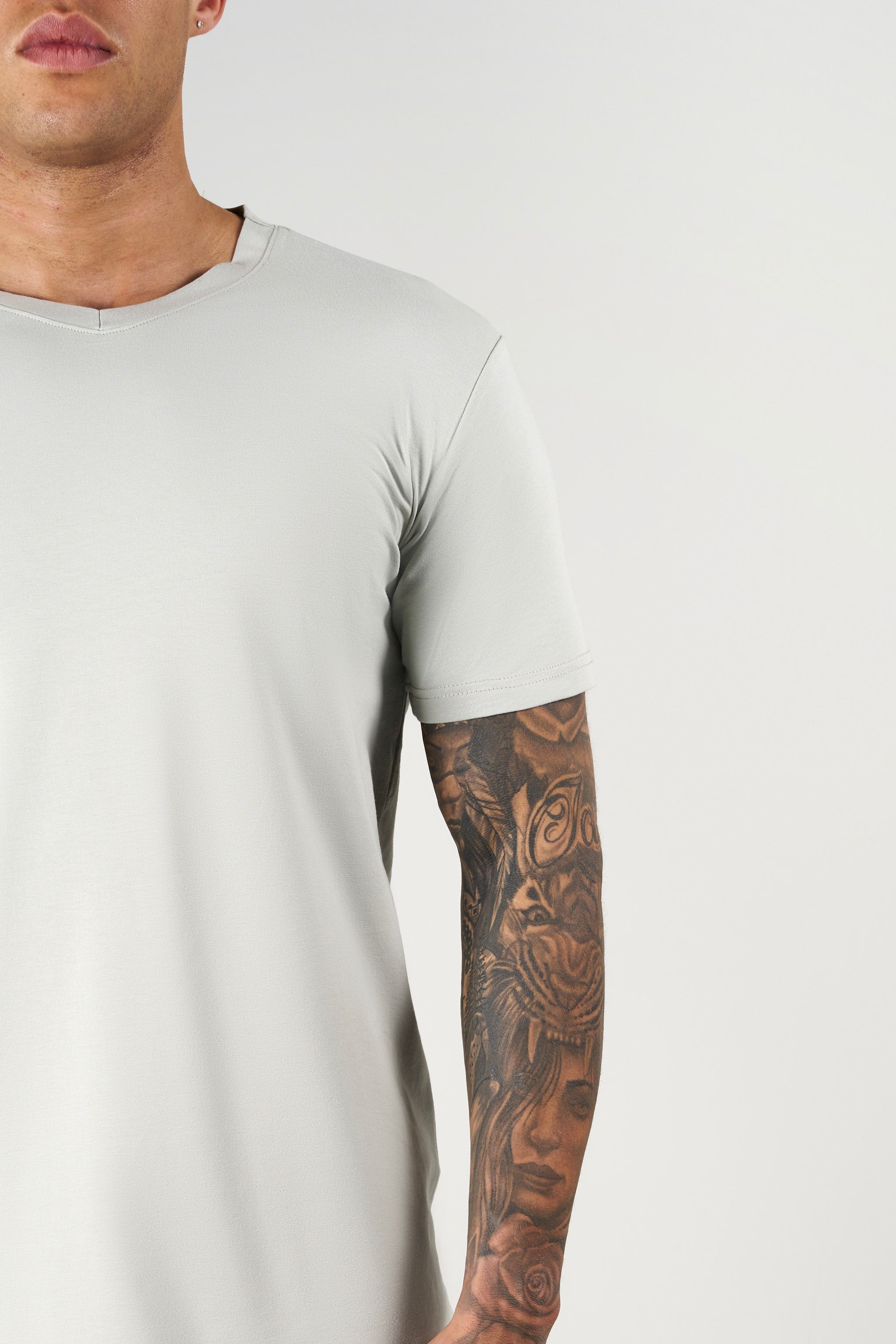 SJ Premium V Yaka Fit T-Shirt