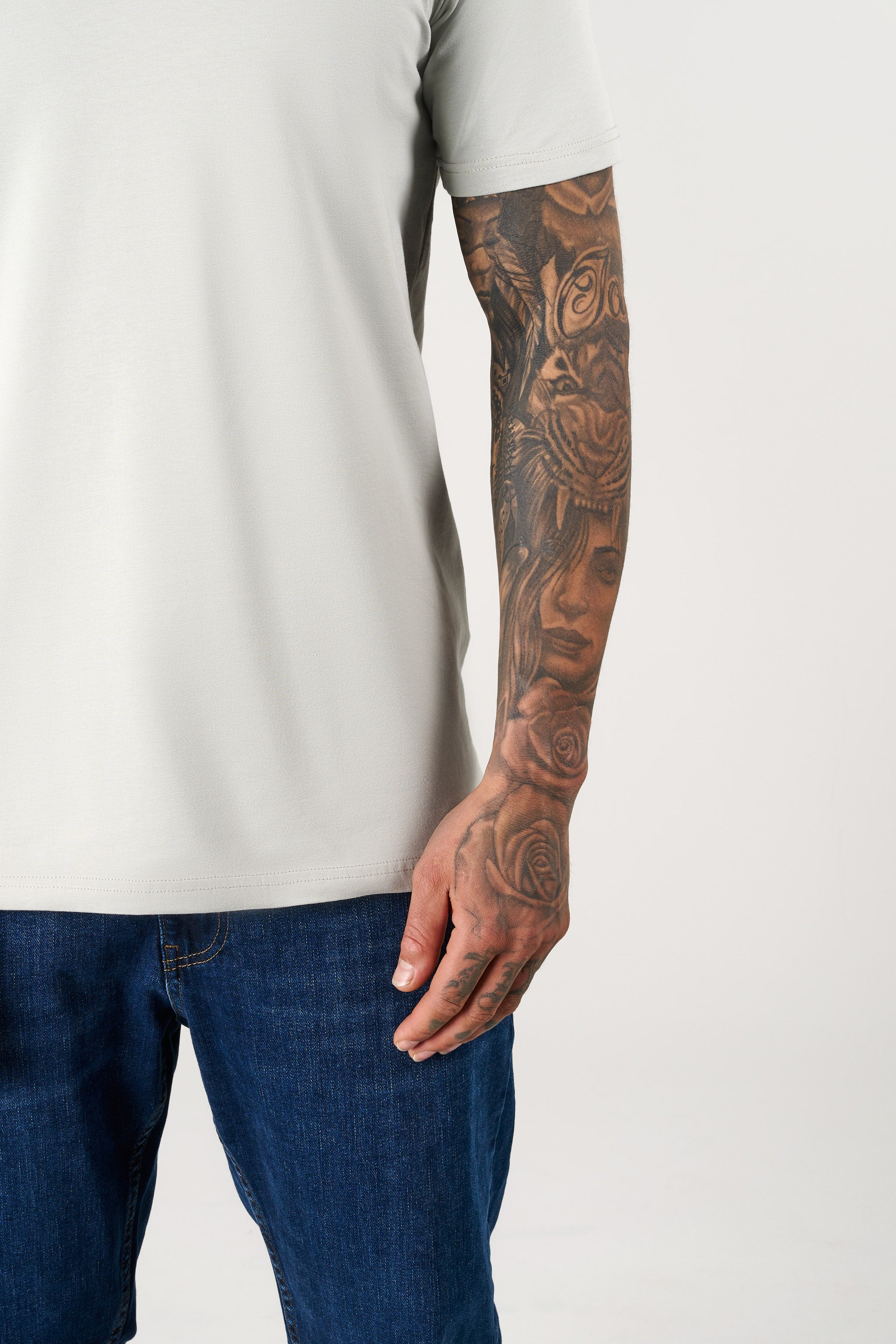 SJ Premium V Yaka Fit T-Shirt