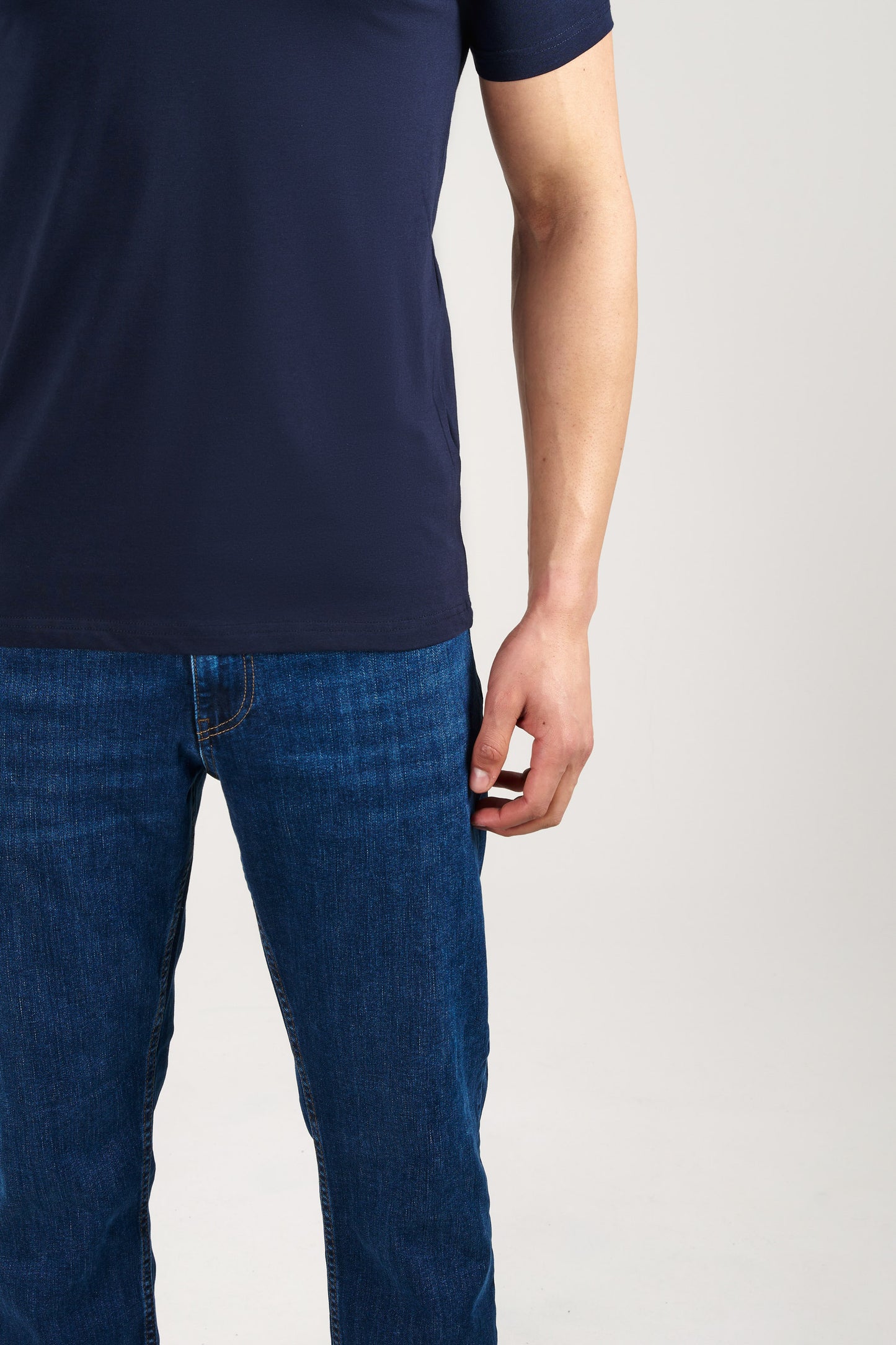 Premium V Yaka Fit T-Shirt