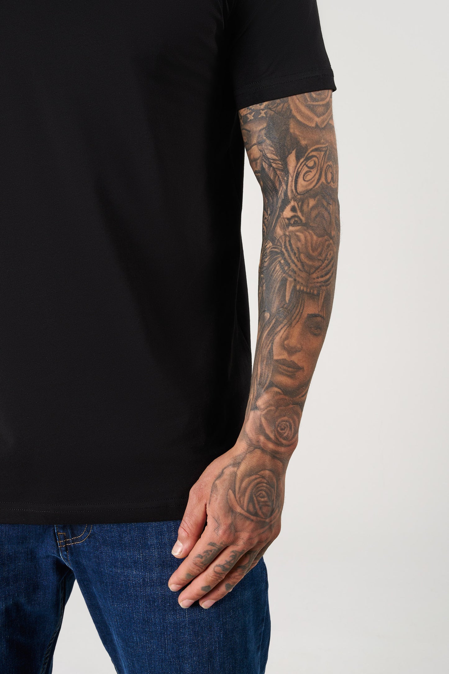 Premium V Yaka Fit T-Shirt