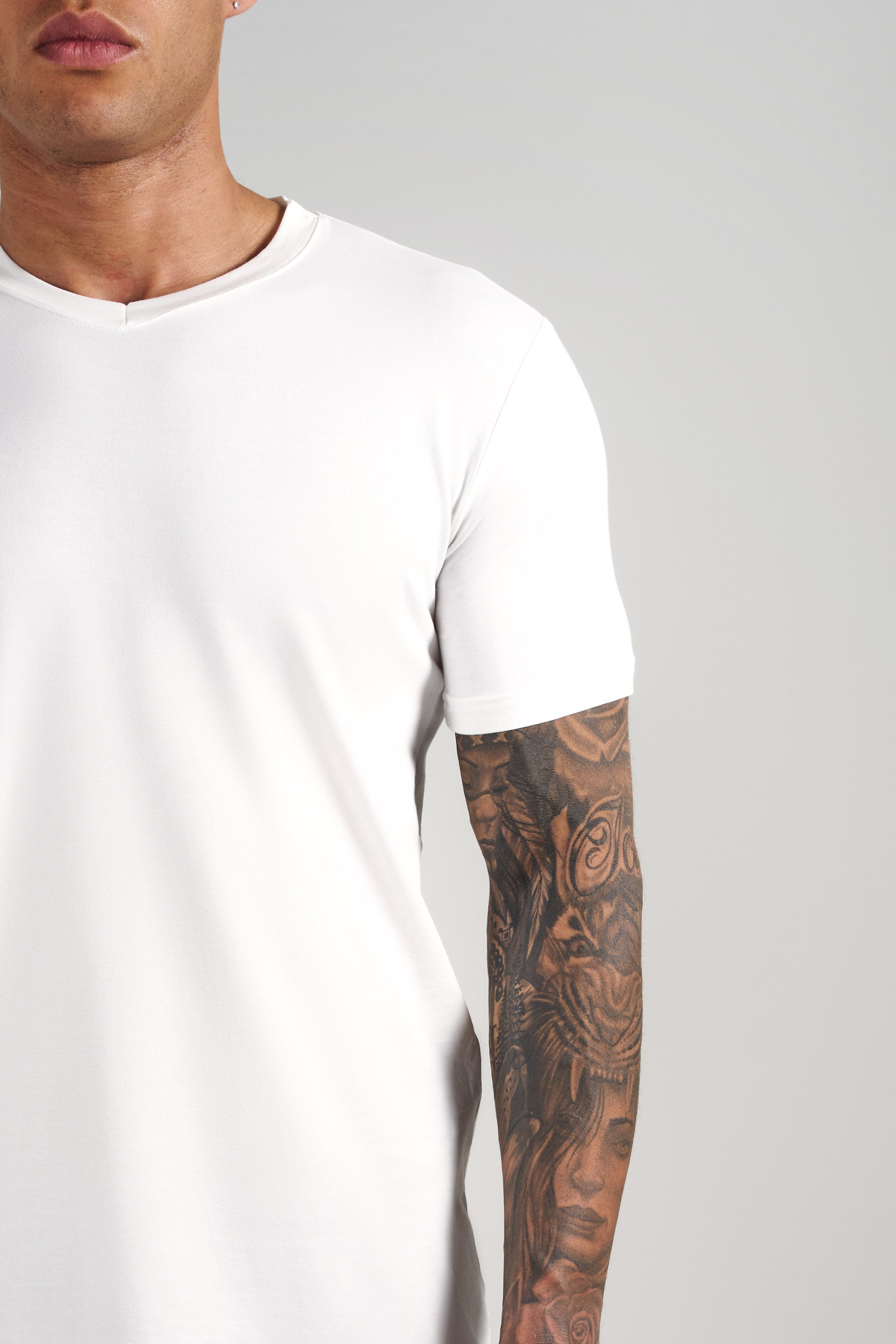 SJ Premium V Yaka Fit T-Shirt