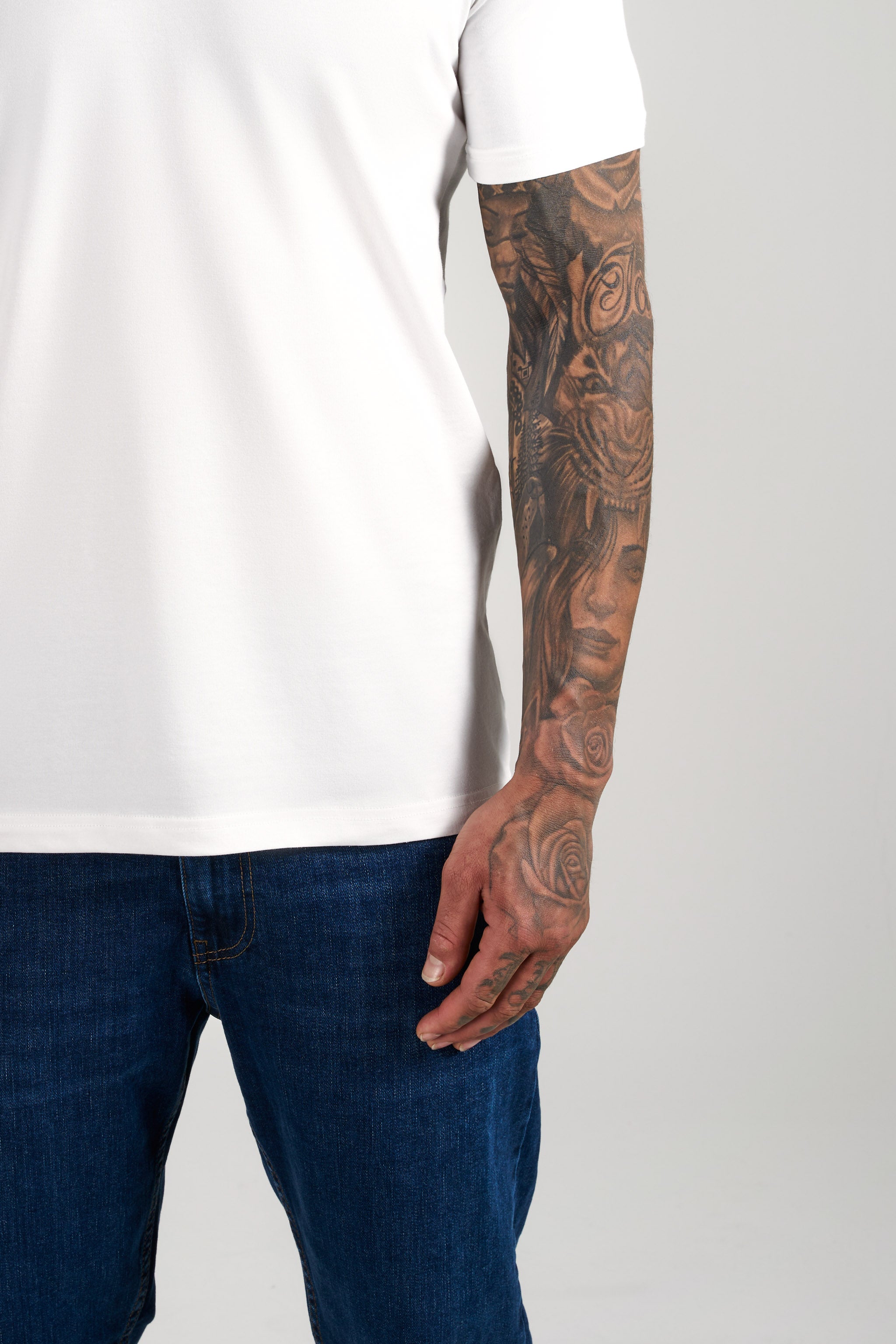SJ Premium V Yaka Fit T-Shirt